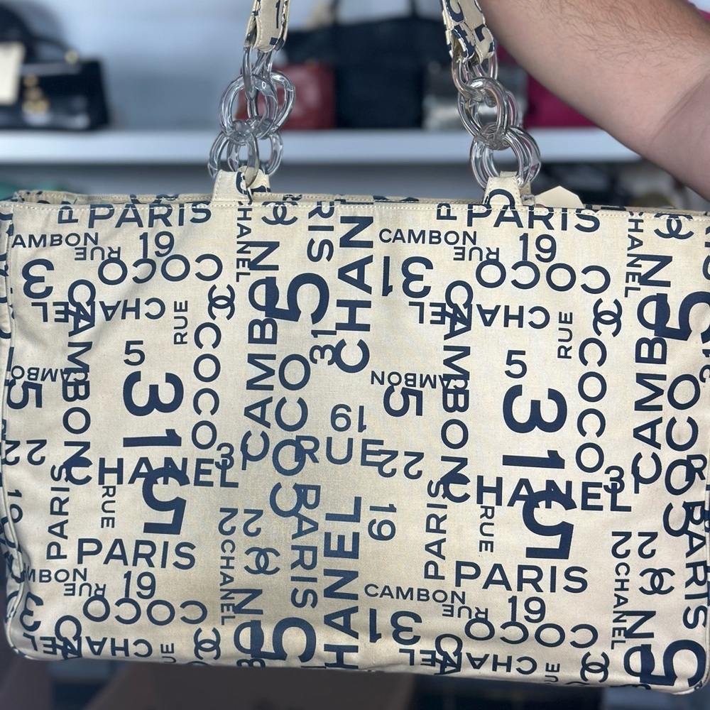CHANEL TOTE BAG